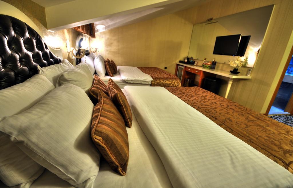 Golden Deluxe Hotel Adana Exteriör bild
