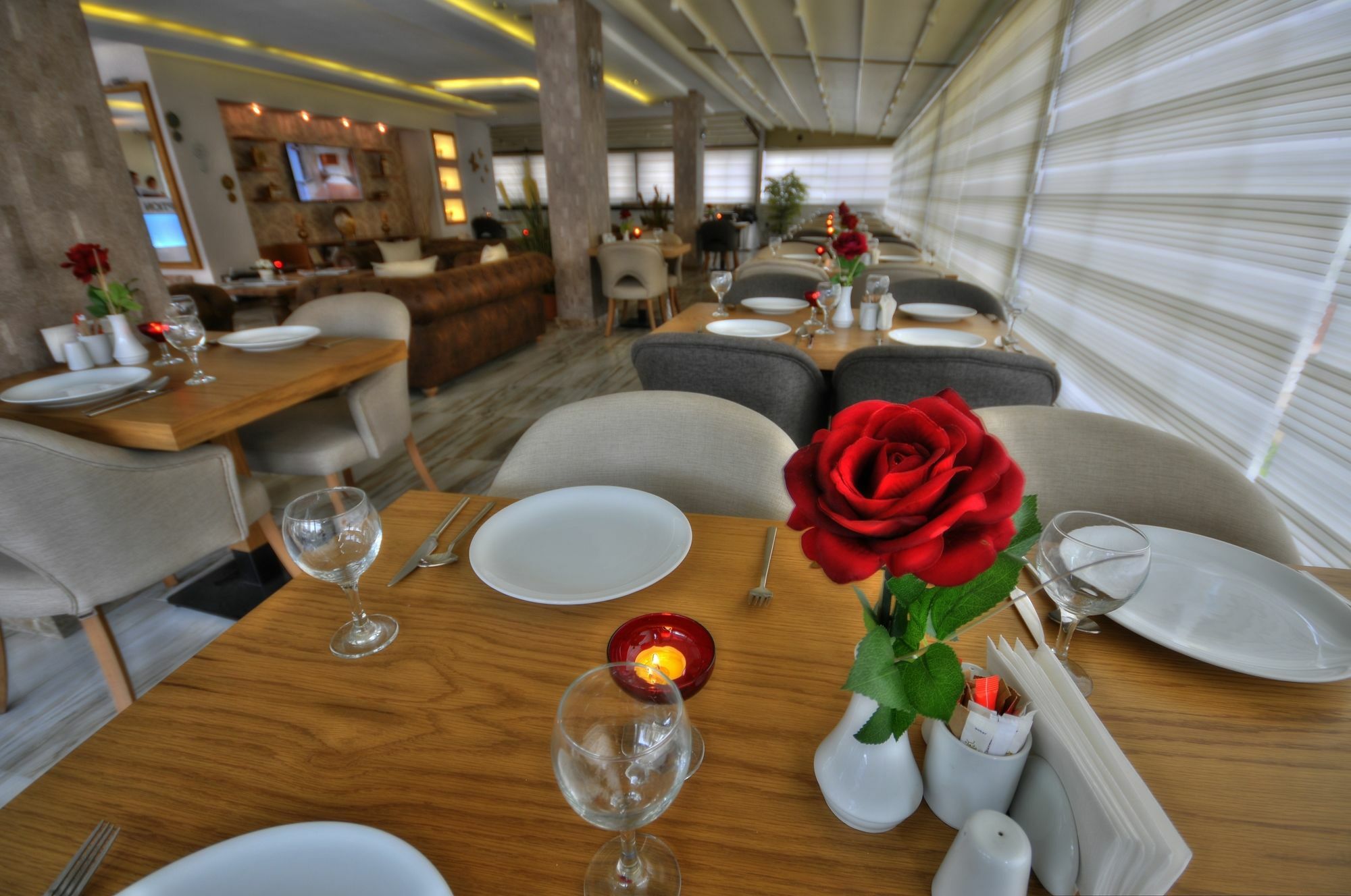 Golden Deluxe Hotel Adana Exteriör bild
